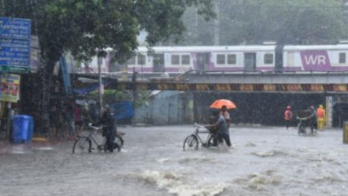 Mumbai Rain Update:मुंबईत पावसाची धुवाधार बॅटींग; अंधेरी सबवे वाहतुकीसाठी बंद (Watch Video)